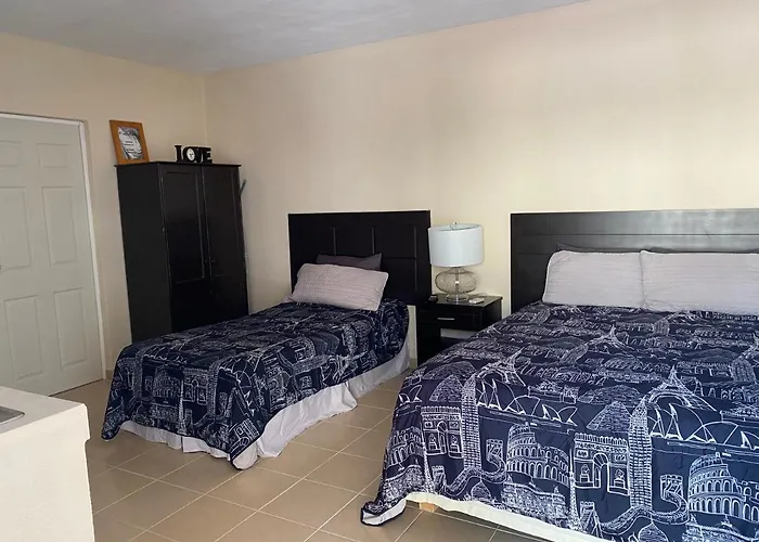 Palmeras Suites Cabo